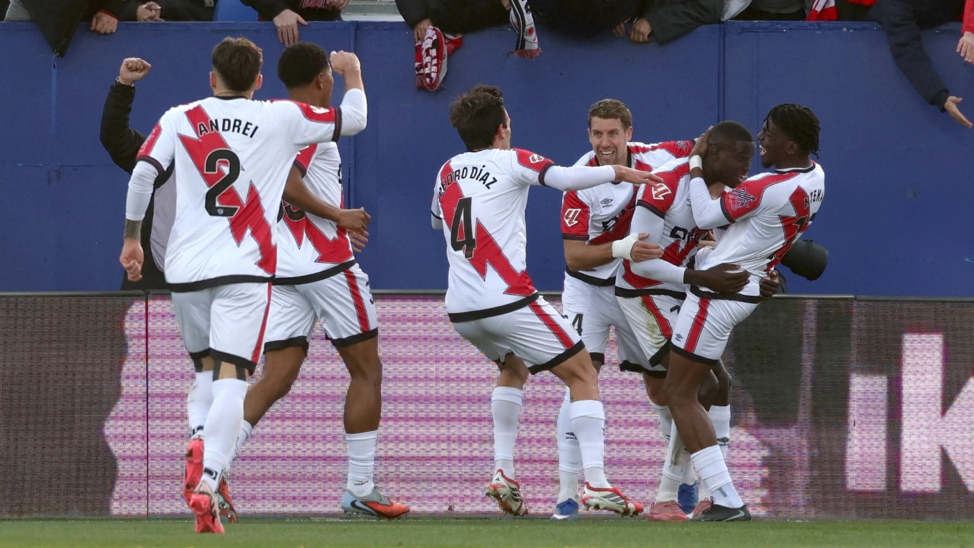 Rayo Vallecano vs Strasbourg - Bán kết Europa Conference League